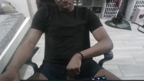 bquen400 online show from April 25, 1:41 pm