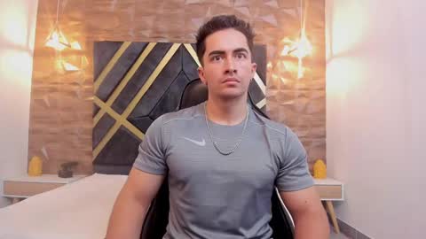 Snapshot of brad_summer chatting on January 6, 5:16 pm brad summer online show from January 6, 5:16 pm