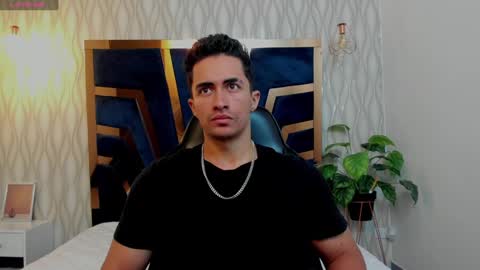 Snapshot of brad_summer chatting on January 26, 2:19 pm brad summer online show from January 26, 2:19 pm