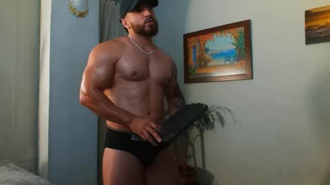 Bradley Martinez online show from April 23, 10:01 pm