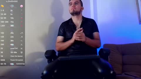 Snapshot of bradleycolton chatting on March 3, 2:10 pm Bradley Colton Independ Model online show from March 3, 2:10 pm