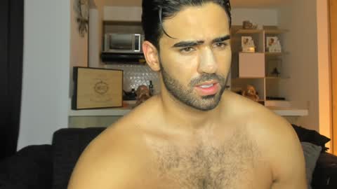 Snapshot of bradleymartin7 chatting on February 6, 12:22 am bradleymartin7 online show from February 6, 12:22 am