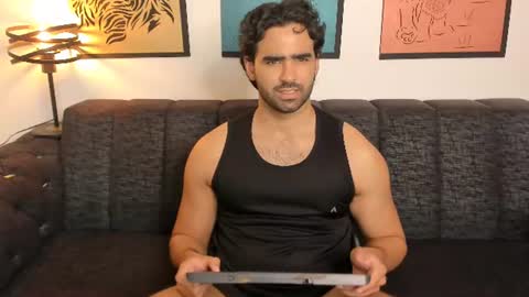 bradleymartin7 online show from June 13, 12:14 pm