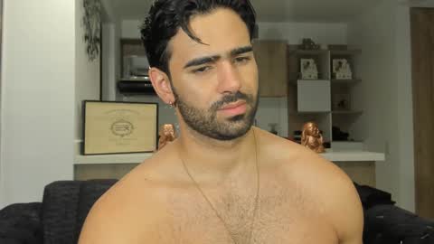 Snapshot of bradleymartin7 chatting on February 21, 5:02 am bradleymartin7 online show from February 21, 5:02 am