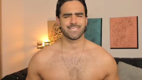 bradleymartin7 online show from June 20, 11:37 am