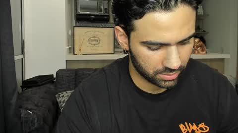 Snapshot of bradleymartin7 chatting on December 18, 2:42 am bradleymartin7 online show from December 18, 2:42 am