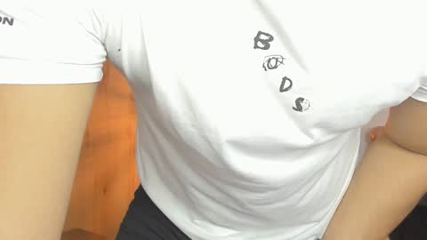 Snapshot of bradleymartin7 chatting on December 12, 3:10 am bradleymartin7 online show from December 12, 3:10 am