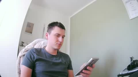 brandinator__cb online show from April 29, 8:41 am