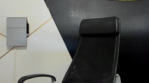 BrandonTateX online show from April 25, 8:28 am