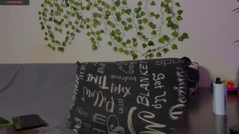 Johny Bravo online show from December 19, 9:28 am