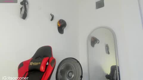 Snapshot of brayan_chevignon chatting on February 28, 5:37 am brayan_chevignon online show from February 28, 5:37 am