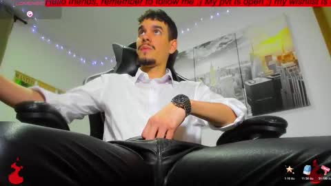 Snapshot of brayhambrown chatting on October 20, 1:53 am brayhambrown online show from October 20, 1:53 am