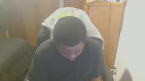 Snapshot of breadw1nnah chatting on February 6, 2:33 am Breadw1nnah online show from February 6, 2:33 am