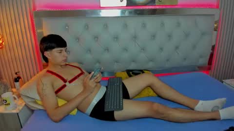 Snapshot of brent18_ chatting on October 1, 7:12 am Esteban online show from October 1, 7:12 am