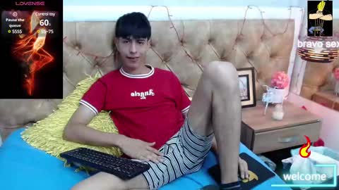 Snapshot of brent18_ chatting on March 7, 2:36 am Esteban online show from March 7, 2:36 am