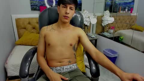 Snapshot of brent18_ chatting on September 9, 2:33 am Esteban online show from September 9, 2:33 am