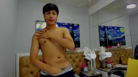 Snapshot of brent18_ chatting on September 13, 1:17 am Esteban online show from September 13, 1:17 am