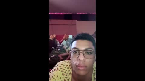 LegendaryLuxe online show from March 15, 7:27 am