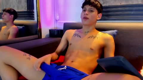 brian_hotof1 online show from June 6, 12:00 pm