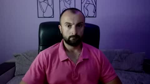 brindlefly69 online show from July 2, 10:43 am