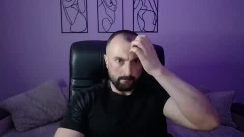 brindlefly69 online show from April 24, 12:40 pm