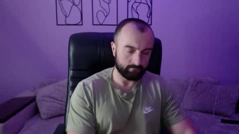 brindlefly69 online show from January 7, 5:18 pm