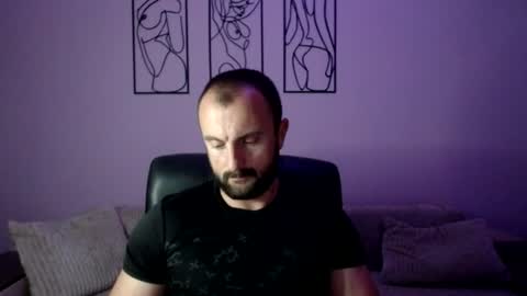 brindlefly69 online show from July 8, 10:41 am