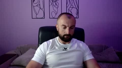 brindlefly69 online show from June 22, 10:53 am
