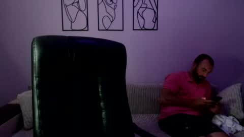 brindlefly69 online show from July 4, 11:02 am