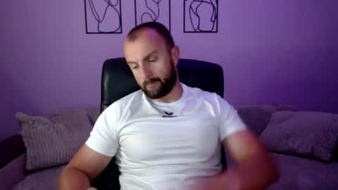 brindlefly69 online show from June 30, 10:49 am