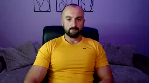 brindlefly69 online show from July 24, 11:06 am