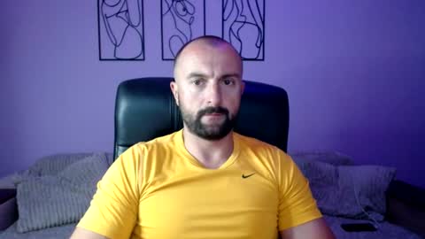 brindlefly69 online show from July 23, 10:23 am