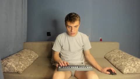 bristlebback online show from October 18, 6:57 pm