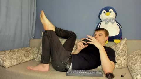 bristlebback online show from April 20, 6:10 pm