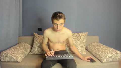 bristlebback online show from November 2, 4:55 pm