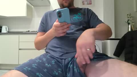 Britishman1989 online show from April 27, 8:58 pm