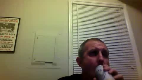 brodyb545755 online show from May 3, 6:16 am