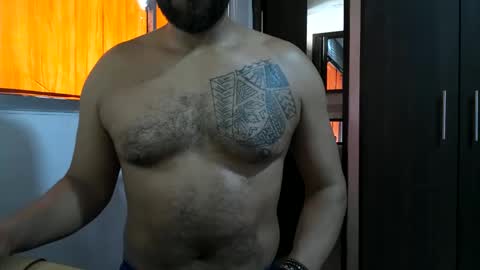Snapshot of bruce_bigg chatting on February 4, 8:06 pm Bruce online show from February 4, 8:06 pm