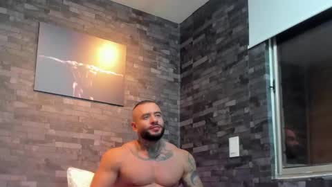 brucedallas online show from December 14, 1:01 am