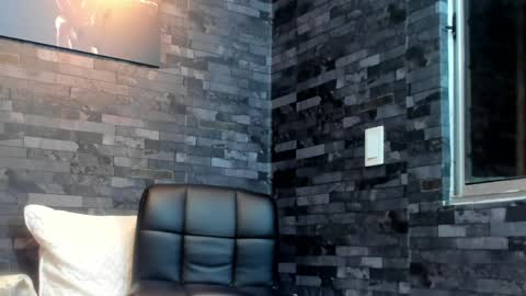 brucedallas online show from March 30, 1:50 am