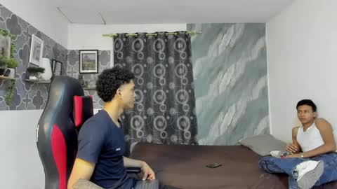 bruno_snow online show from May 7, 4:01 am