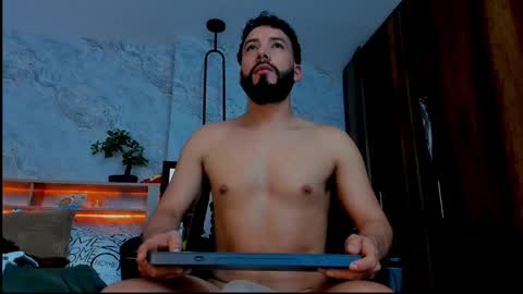 Snapshot of bruno_woods chatting on March 9, 5:06 pm Andres Suarez online show from March 9, 5:06 pm