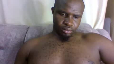 brucedarling online show from April 10, 5:36 am