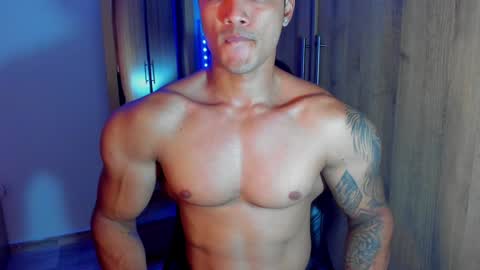 Snapshot of bryan_boy_ chatting on January 14, 1:15 am bryan online show from January 14, 1:15 am