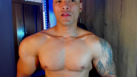 Snapshot of bryan_boy_ chatting on December 28, 7:11 pm bryan online show from December 28, 7:11 pm