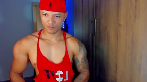 Snapshot of bryan_boy_ chatting on January 18, 12:39 am bryan online show from January 18, 12:39 am