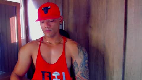 Snapshot of bryan_boy_ chatting on December 5, 11:49 am bryan online show from December 5, 11:49 am