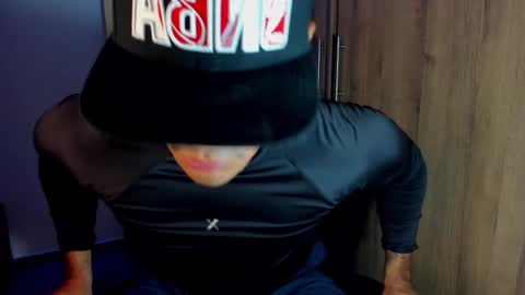 Snapshot of bryan_boy_ chatting on February 4, 1:13 am bryan online show from February 4, 1:13 am