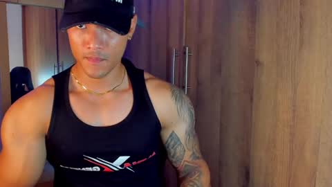 Snapshot of bryan_boy_ chatting on December 2, 11:38 pm bryan online show from December 2, 11:38 pm