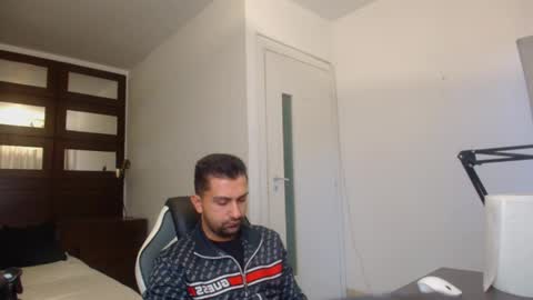 BryceReign online show from April 10, 6:20 am